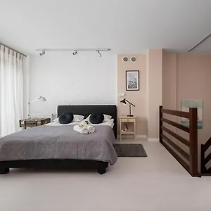 https://wroclaw-dabie-sliver-by-renters.hotelswroclaw.com
